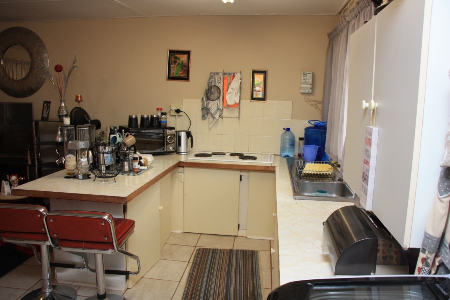 11 Bedroom Property for Sale in Dewetsdorp Free State